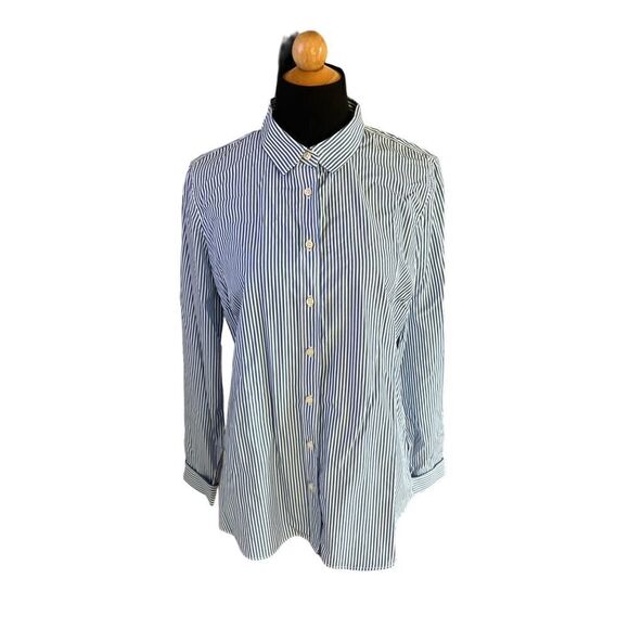J CREW NEW WITH TAGS WOMENS BUTTON DOEN SHIRT SIZE MEDIUM - Picture 1 of 6